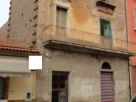 Foto - Appartamento da ristrutturare, su piu' livelli, Sparanise