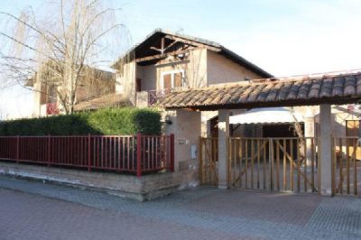 foto Casa indipendente Vendita Barone Canavese
