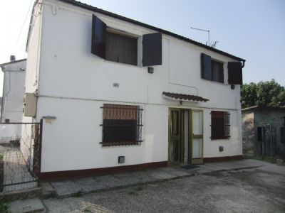 foto Casa indipendente Vendita Bondeno