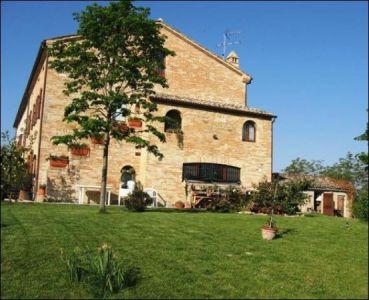 foto Rustico / Casale Vendita Santa Vittoria In Matenano