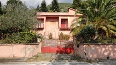 foto Villa Vendita Raviscanina