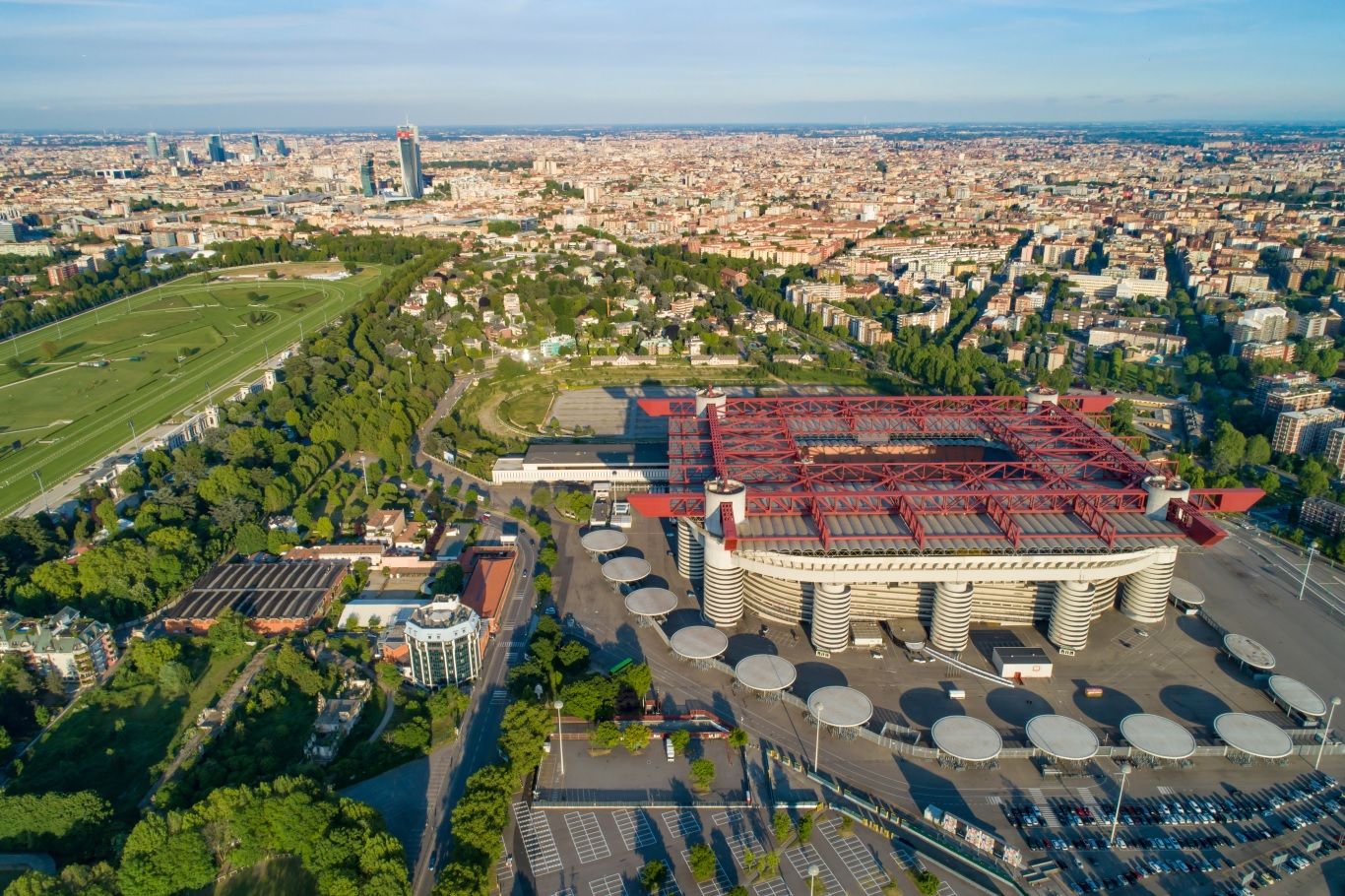 Vivere vicino allo stadio: quasi 5.000 euro/mq per una casa nei pressi dell’Olimpico di Roma